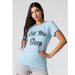 5/$25 - WEEKEND EDITION Blue Graphic T-Shirt with 'Let Me Sleep' Print